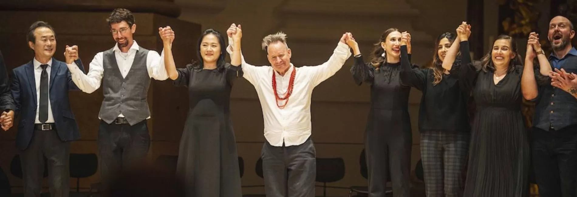 Opera Online Salzburg - Peter Sellars stages Renaissance funeral music with reverence and deliberation